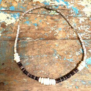 Southwestern Heishi Puka Shell Choker Necklace Vintage 1970s